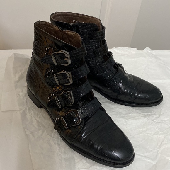 Black Leather Buckle Studded Moto Biker Ankle boots - Picture 4 of 16